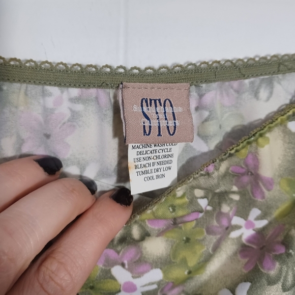 Vintage Floral Skirt - Picture 4 of 6